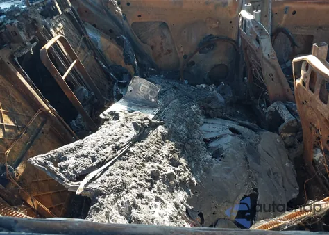 2013 Volkswagen Jetta Gli z USA, uszkodzony, nr VIN 3VW4S7AJ9DM438480